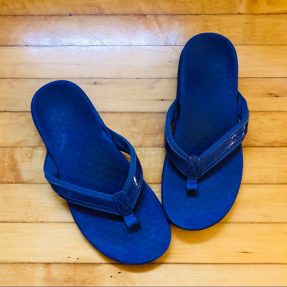 Vionic flip flops